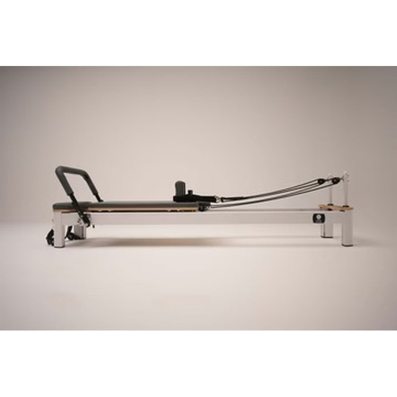 core-collab-queen-studio-pilates-reformer-clean-side-view