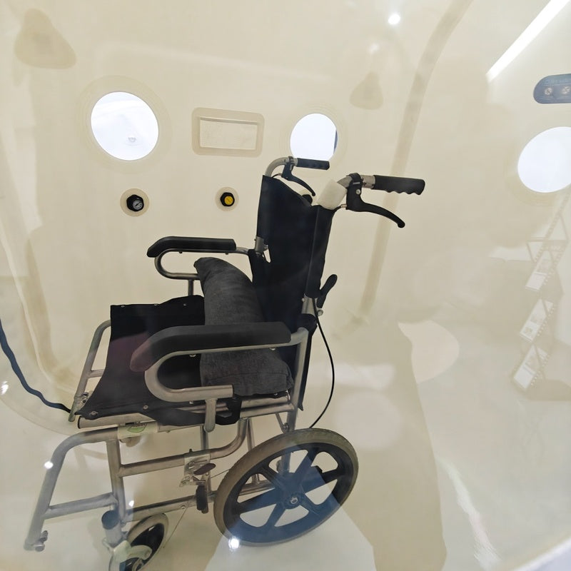 oxyair-1-3ata-portable-hyperbaric-chamber-wheelchair-olv-rw01-interior-view